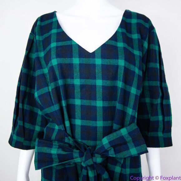 NEW Eloquii green Plaid V-Neck Dress with Side Slits tie waist, plus size 28 - Picture 5 of 16